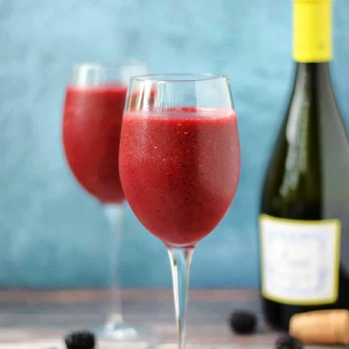  A blend of fruits and red wine makes for a delicious and nutritious treat.