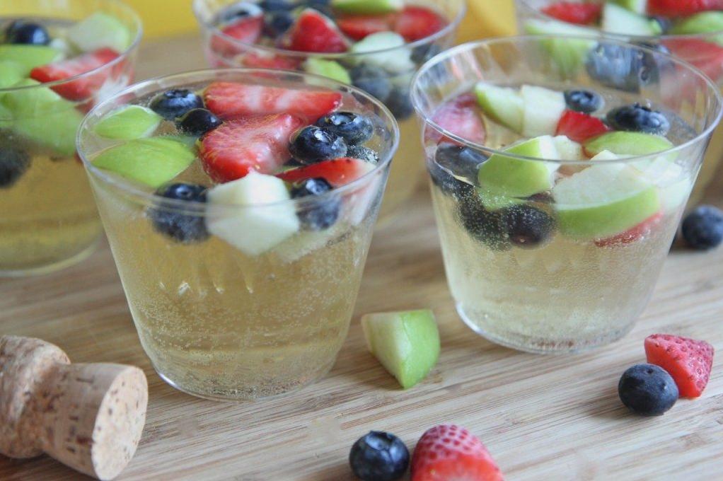  A fizzy and fruity beverage that's sure to impress your guests.