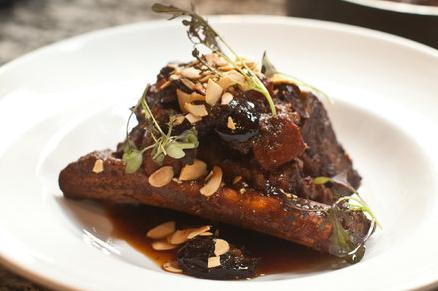  A match made in culinary heaven: red wine and beef short ribs