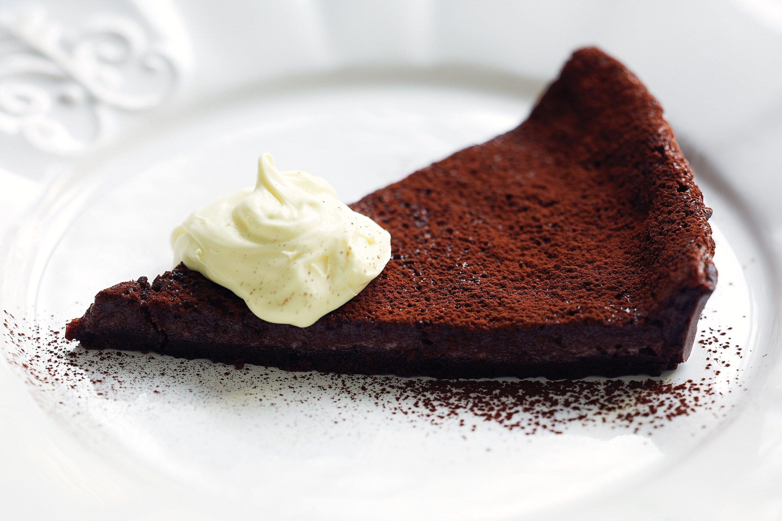  A perfect dessert for a romantic occasion, this tart is guaranteed to impress!