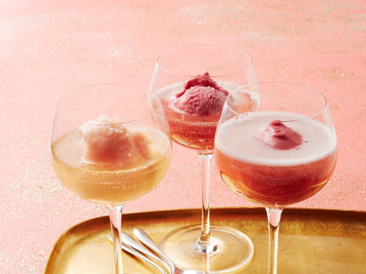  A refreshing twist on classic champagne!