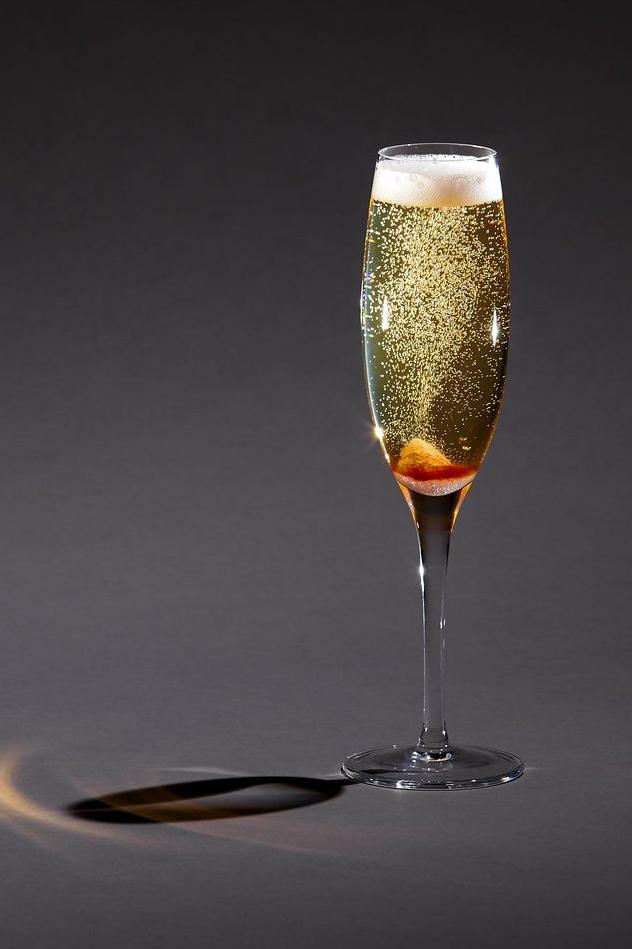 A simple recipe to add a whole new flavour to your champagne