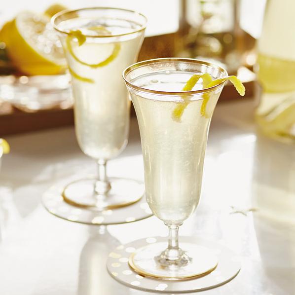  A sip of sunshine in a glass – bright, tangy, and oh-so-refreshing