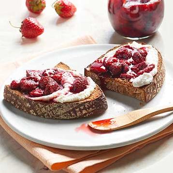  Add a sophisticated twist to your toast with this sweet and tangy jam.