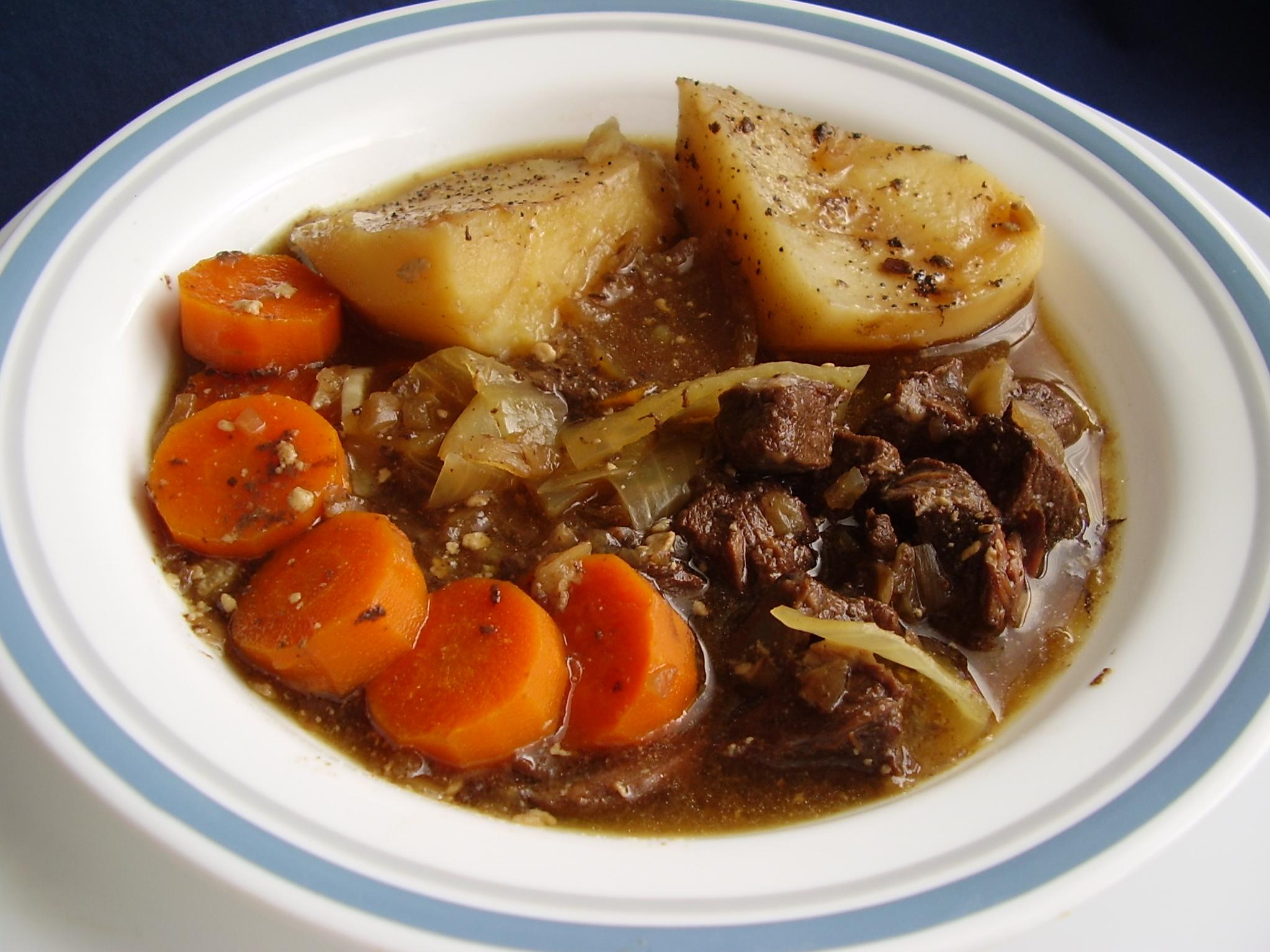 Savory Beef in Red Wine Recipe for Foodies