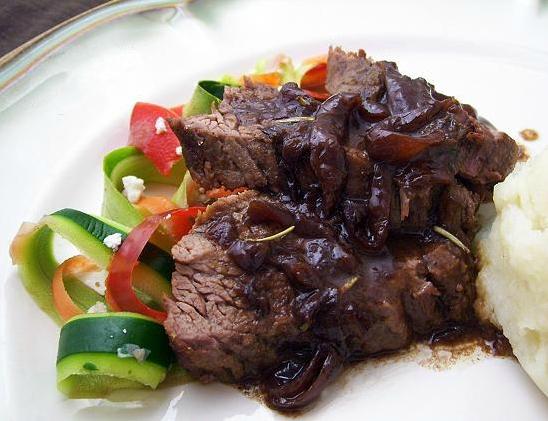 Beef Tenderloin With Caramelized Onions & Red Wine Sauce