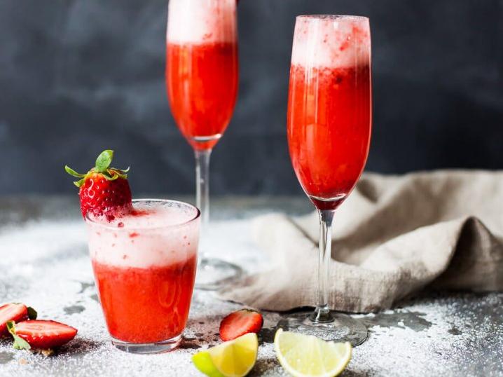  Brighten up your brunch game with a pitcher of sparkling Strawberry Champagne. ☀️