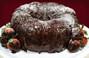 Cabernet Chocolate Cake With Strawberries