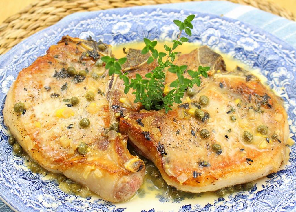 Champagne Pork Chops With Lemon and Parsley