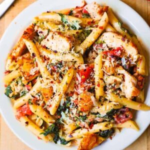 Chicken and Bacon Pasta With Red Wine