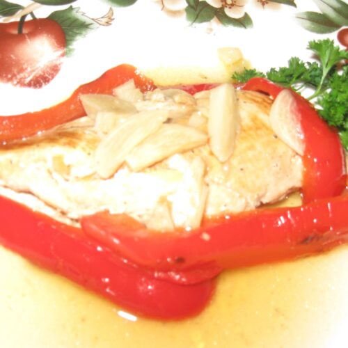 Chicken and Peppers in Garlic Wine Sauce