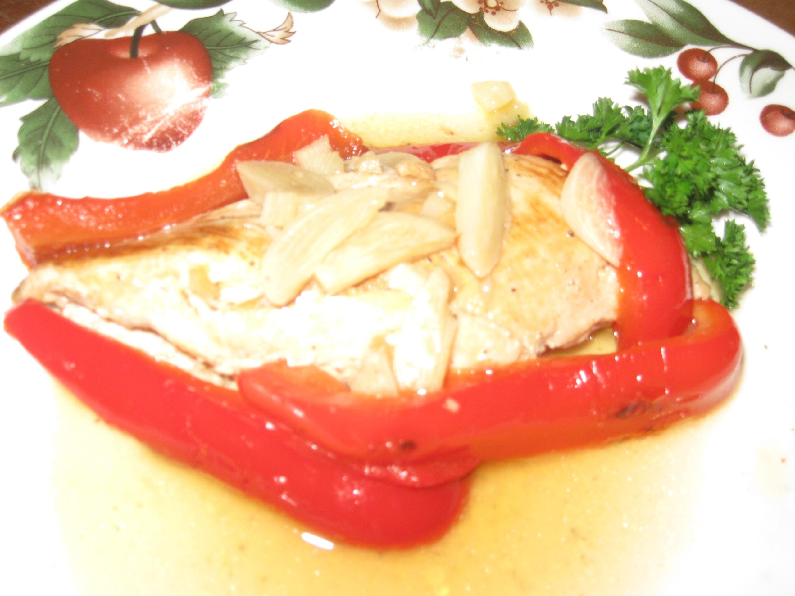 Chicken and Peppers in Garlic Wine Sauce