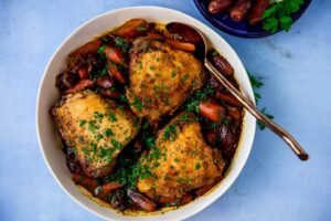Chicken with Dates and Wine