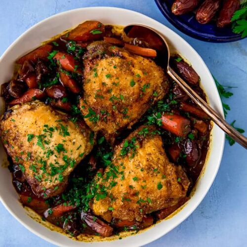 Chicken with Dates and Wine