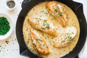 Chicken With Tarragon and White Wine