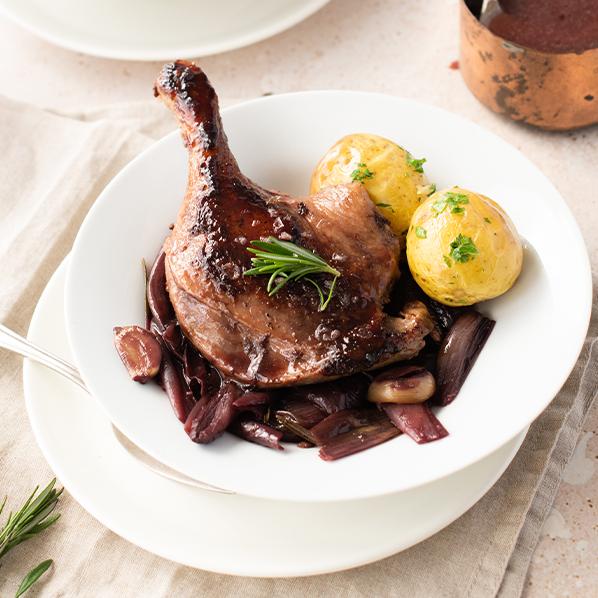  Close your eyes and breathe in the mouthwatering aroma of roasted duck and red wine
