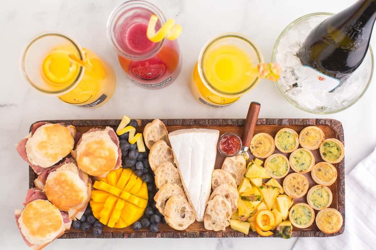  Come for the brunch, stay for the Champagne.