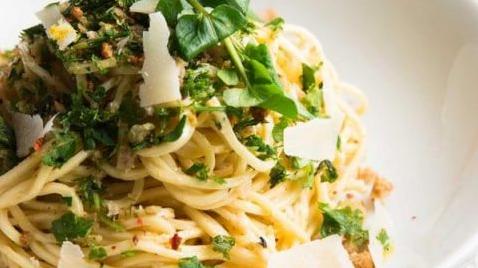  Eat your heart out, restaurant pasta, because this dish is pure magic.