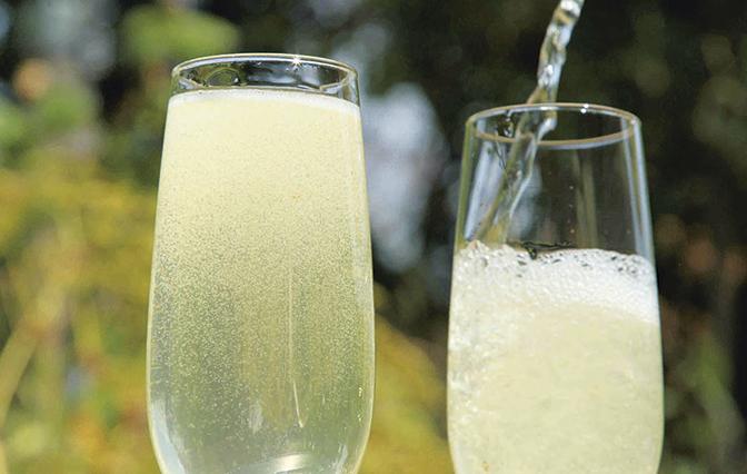  Freeze some berries and add them to the Sparkling Elderflower Wine for an extra special touch.