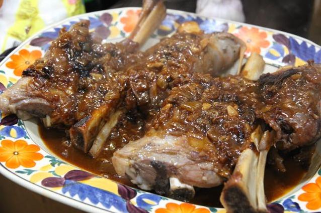  Get ready for a flavourful journey with these tender lamb shanks! 🍖🔥