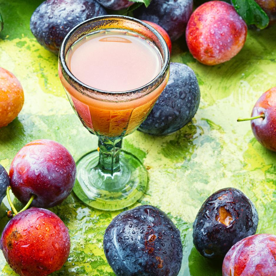  Give your taste buds a sweet and fruity treat with this plum wine recipe.