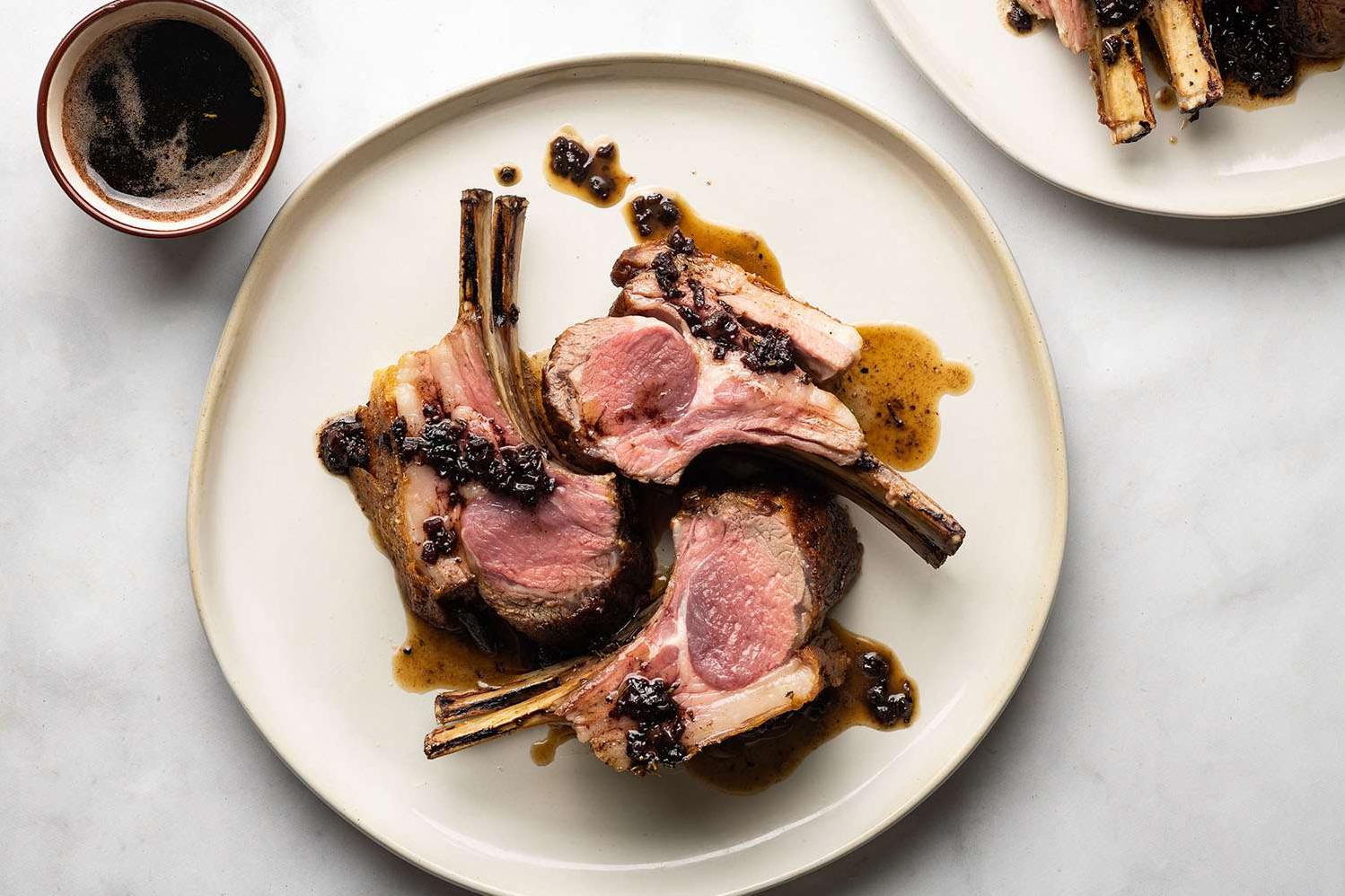  Impress your dinner guests with this elegant rack of lamb recipe