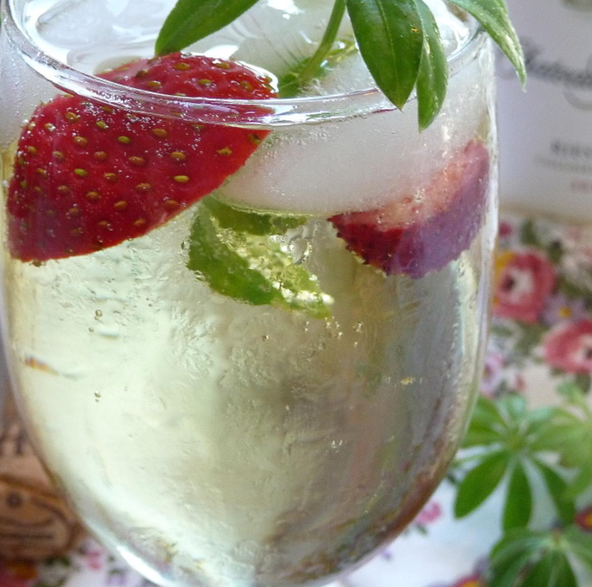  Impress your guests with this beautiful and easy-to-make May Wine Punch.