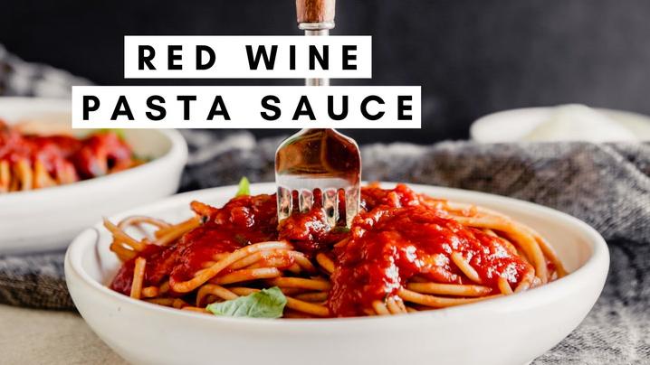  Impress your guests with this homemade tomato and red wine sauce