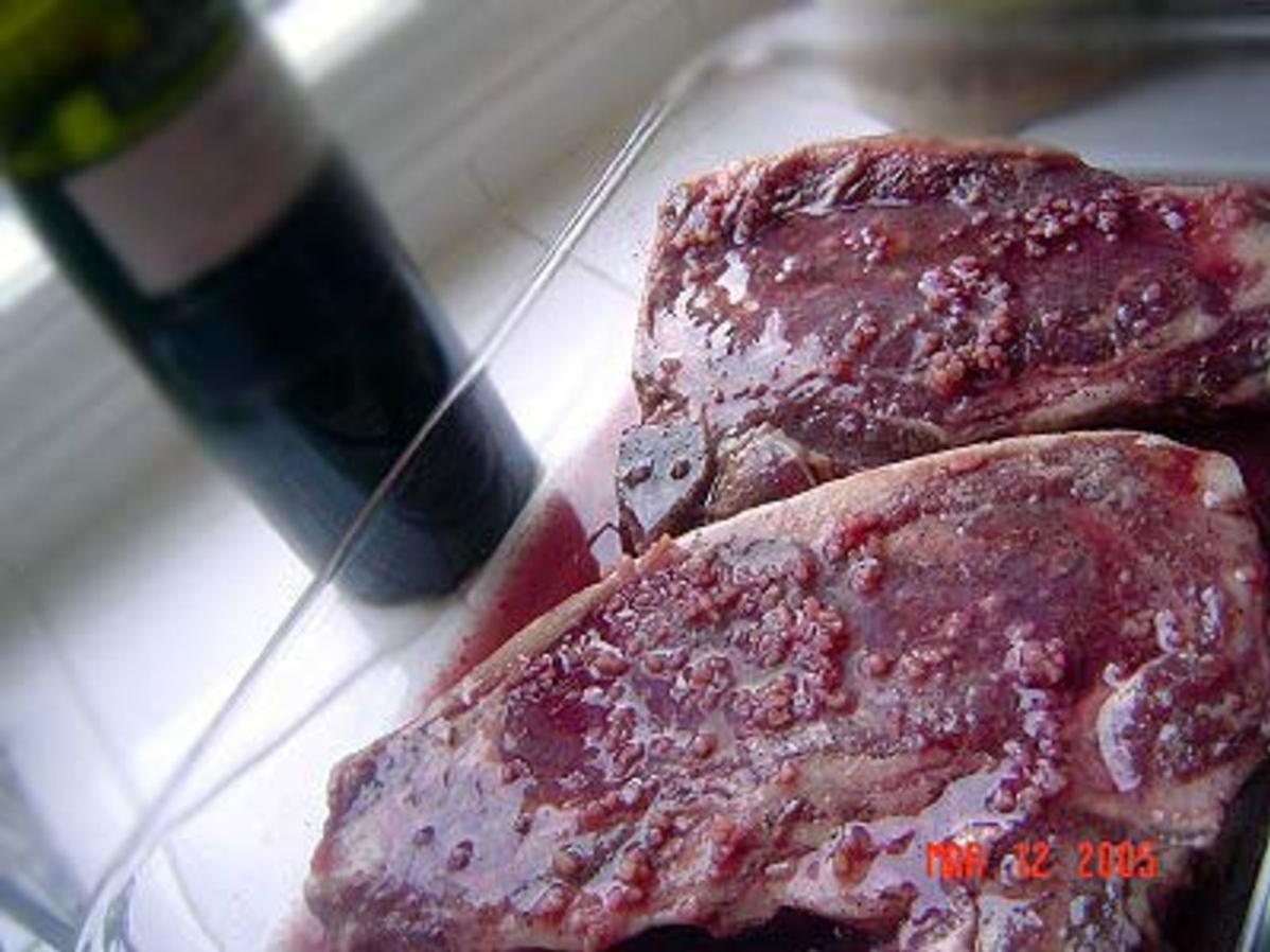  Infuse your meat with this delicious red wine marinade