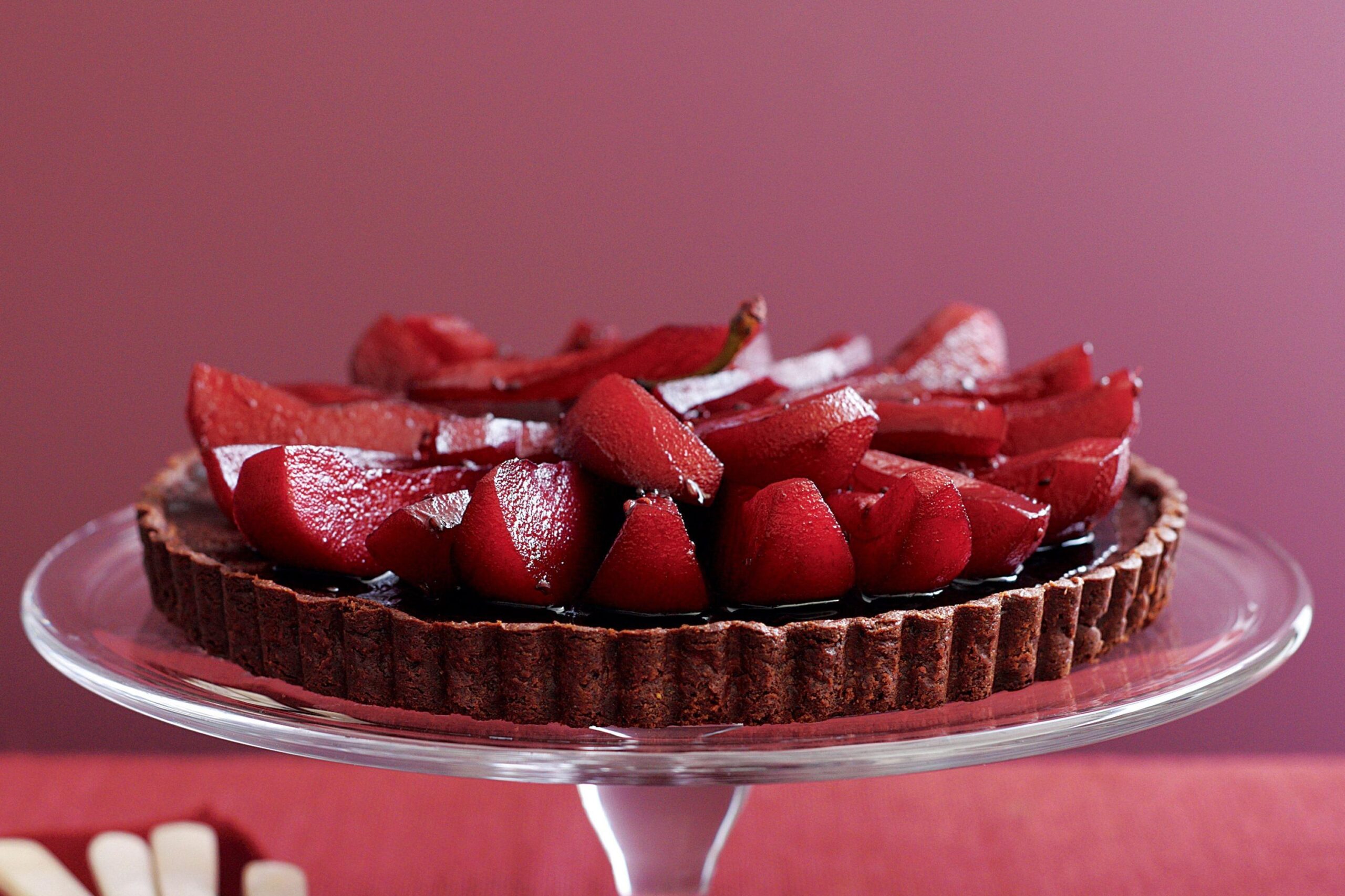  It may look fancy, but this stunning tart is easy to make and requires just a few simple ingredients!