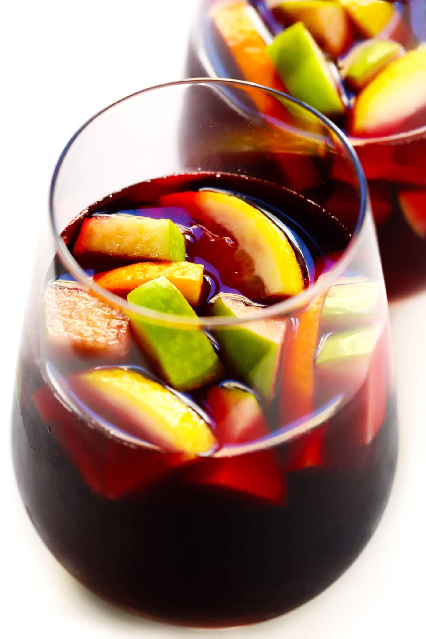  Keep your guests feeling warm and welcomed with this delicious brandy-wine punch recipe!