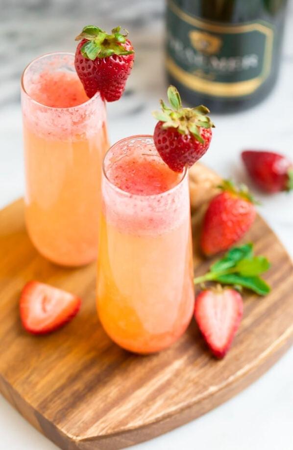  Life is a celebration, and its sweetness is doubled with this strawberry-infused Champagne. 🍾🍓