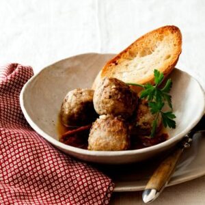 Meatballs With a White Wine Sauce
