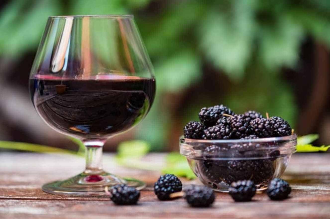 How to Make Delicious Homemade Mulberry Wine