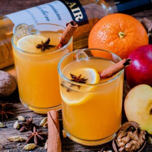 Mulled White Wine With Peach Juice