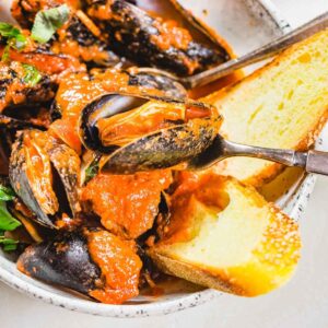 Mussels in White Wine with Tomatoes & Breadcrumbs