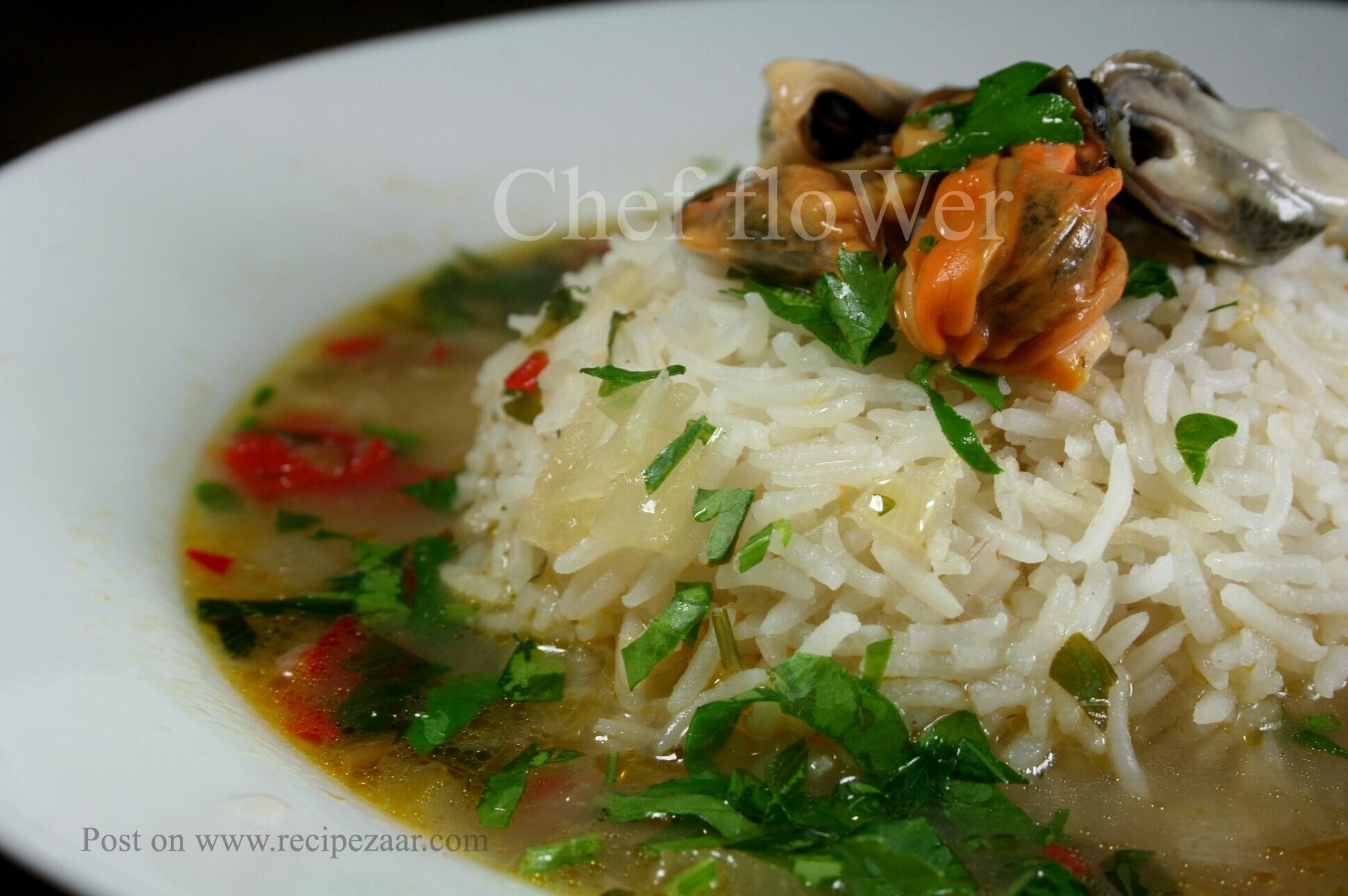 delectable mussels in wine broth recipe