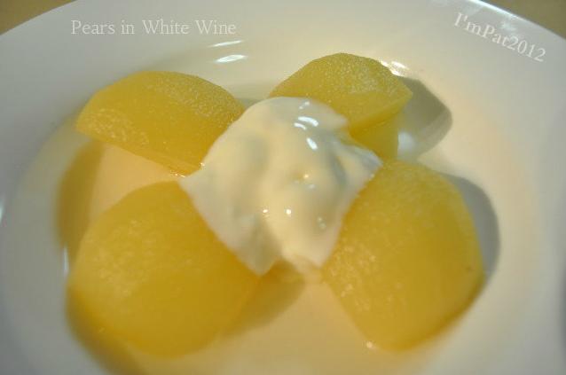 Fresh and Luxurious: Pears Poached in White Wine