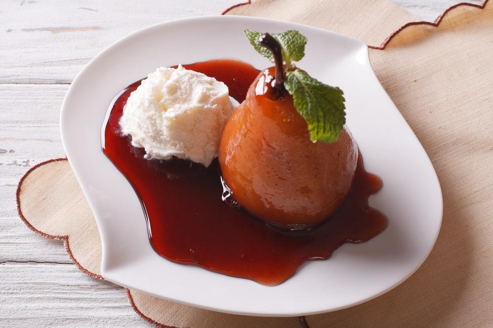 Delicious Pear Poached in Red Wine Recipe