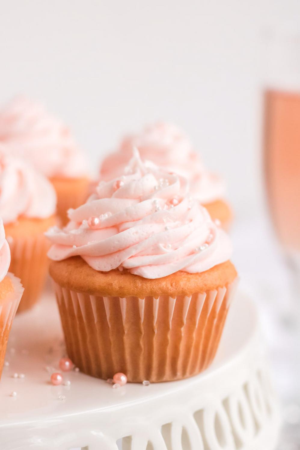  Pop a little bubbly with these Pink Champagne Cupcakes for Two!