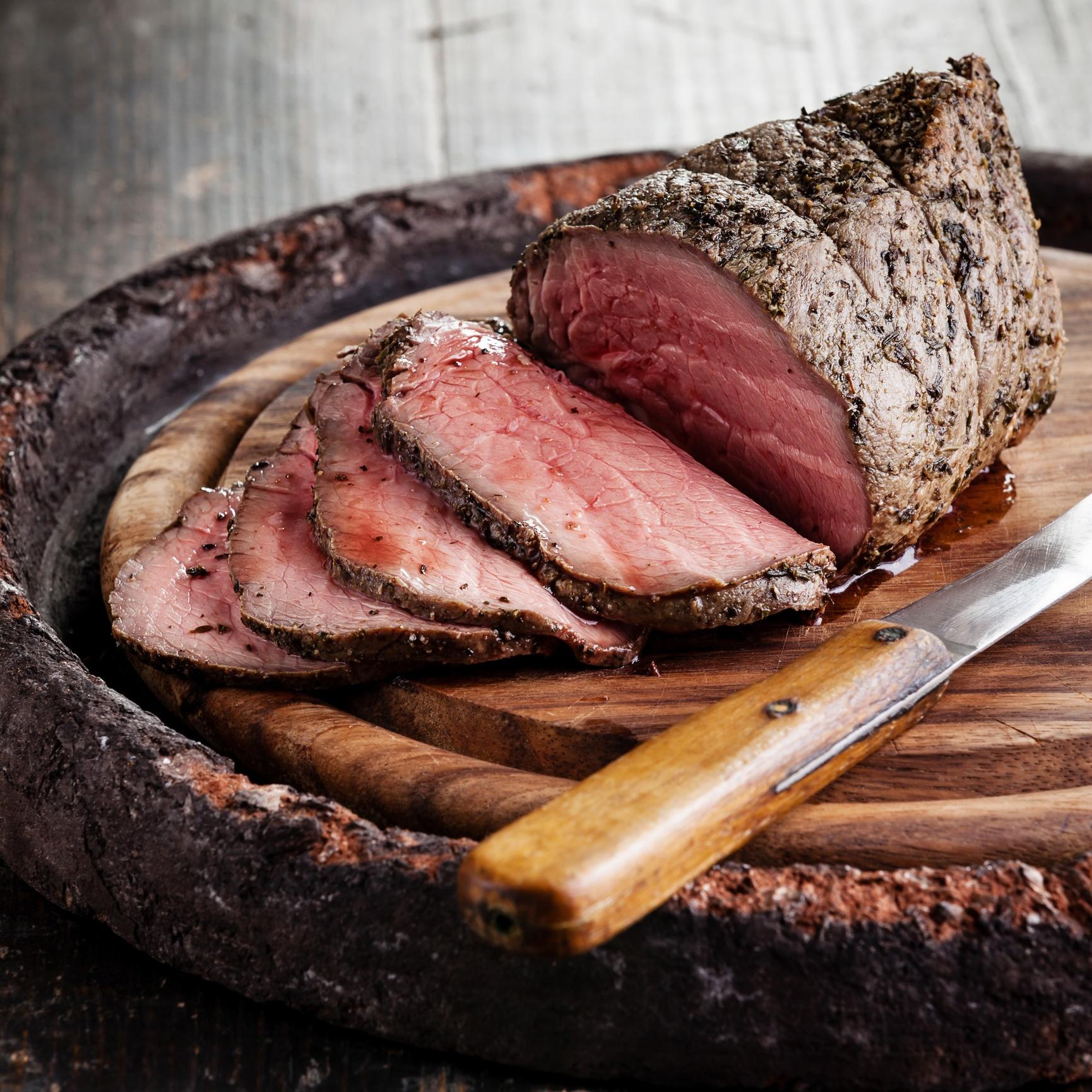 Roasted Beef Tenderloin With Rosemary, Chocolate and Wine Sauce
