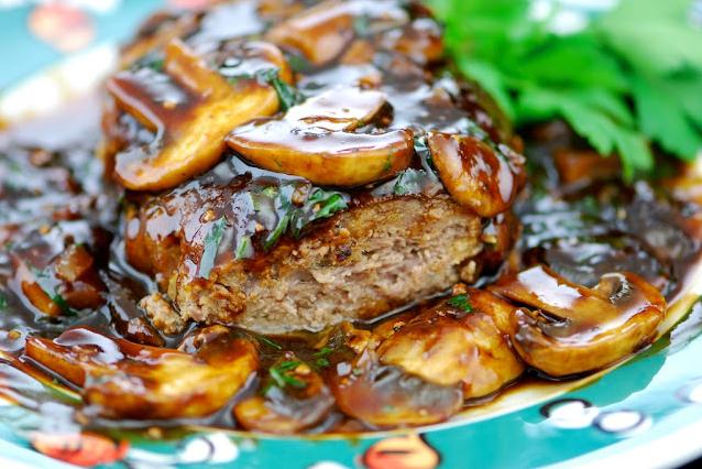 Delicious Salisbury Steaks with Mushroom-Wine Sauce Recipe