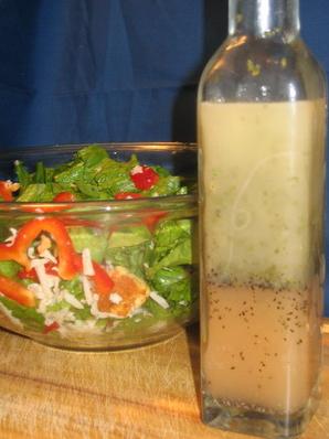  Shake it up! This homemade red wine vinaigrette will make you feel like a culinary pro!
