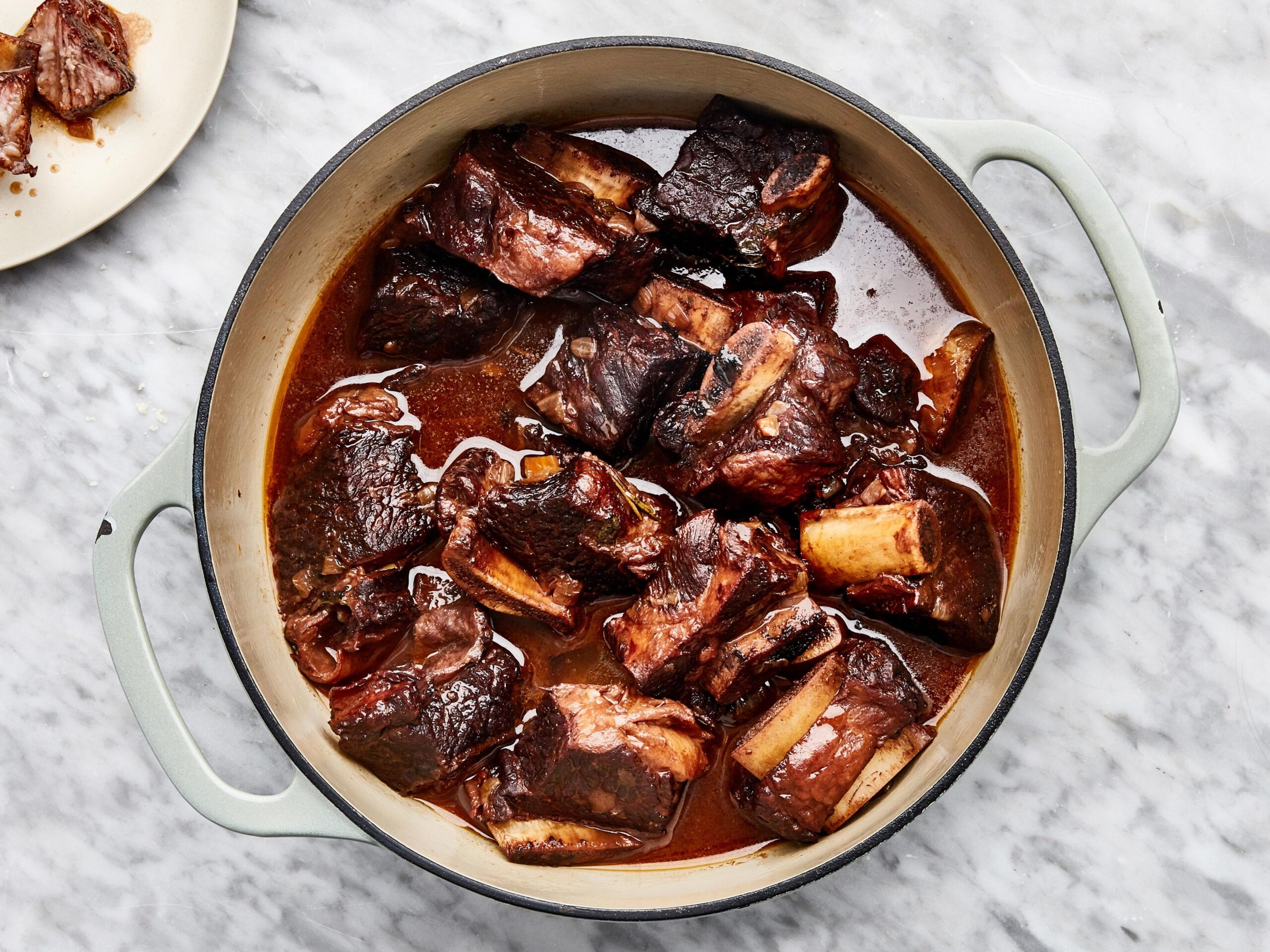 Mouthwatering Red Wine-Braised Short Ribs Recipe