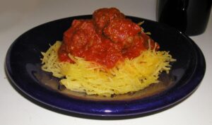 Spaghetti Squash With Meatballs and Cabernet Marinara Sauce