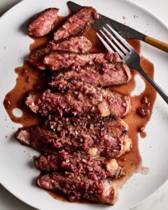 Steaks With Roasted Garlic, Shallots and Red Wine Sauce