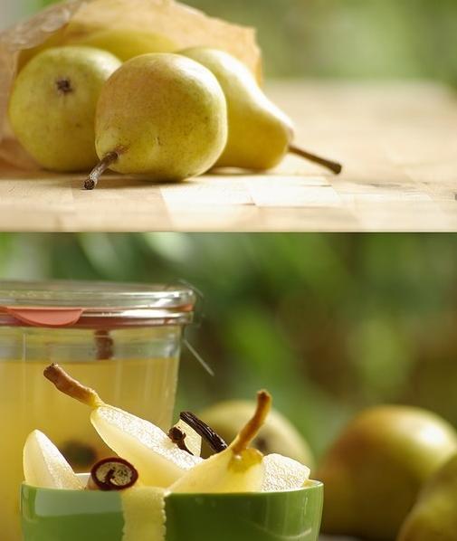  Sweet, juicy pears bathing in a pool of spiced white wine.
