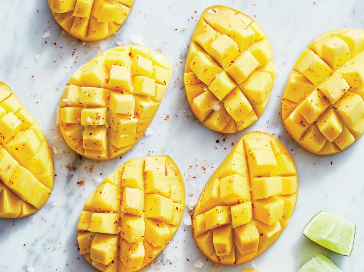  Sweet, tangy and juicy: my champagne mangoes are a tropical delight!