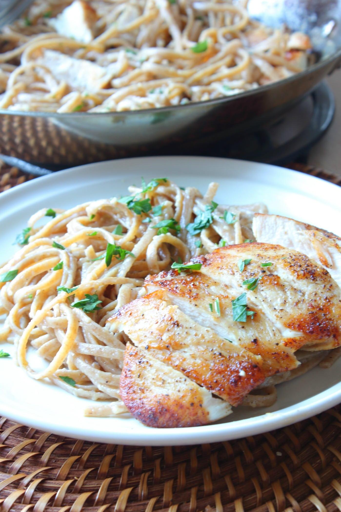  Take advantage of the rich flavors of this creamy chicken and white wine sauce recipe.