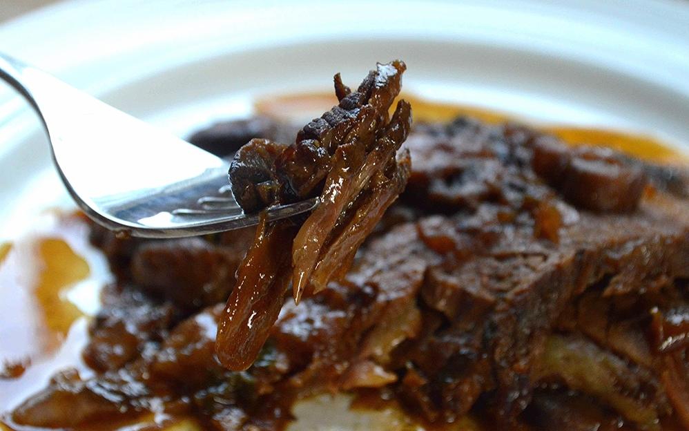  The hearty and flavorful combination of beef, mushrooms and wine